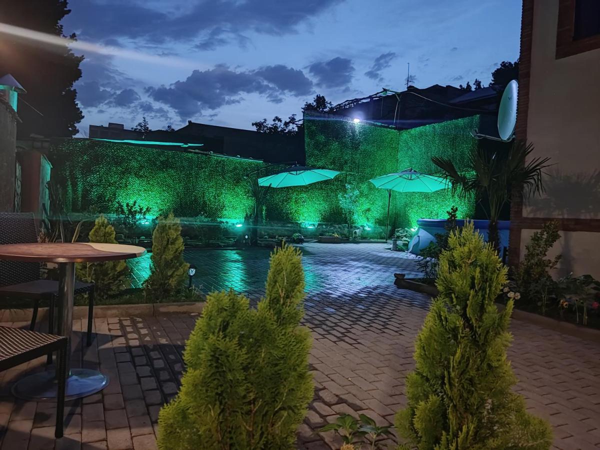 Guest House Spartak Tbilisi Eksteriør billede